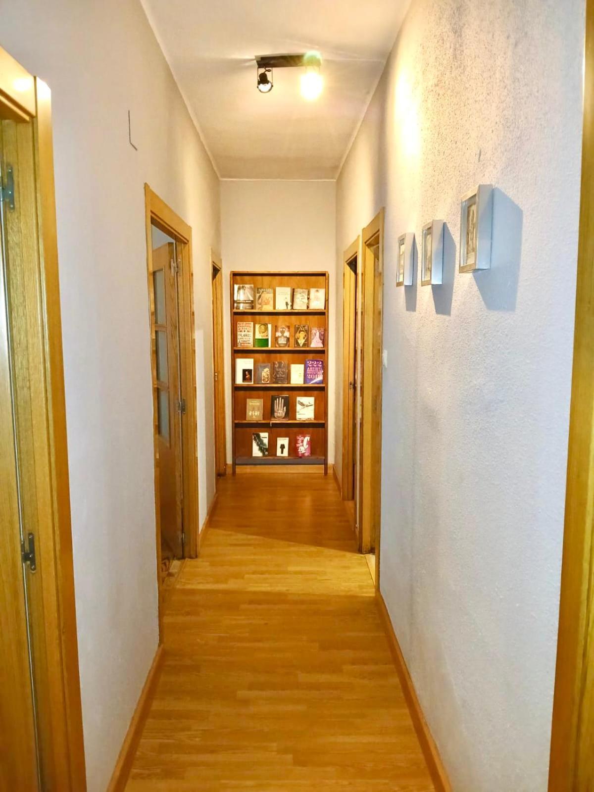 Segundo Antolin Yellow Door Ponferrada Luaran gambar