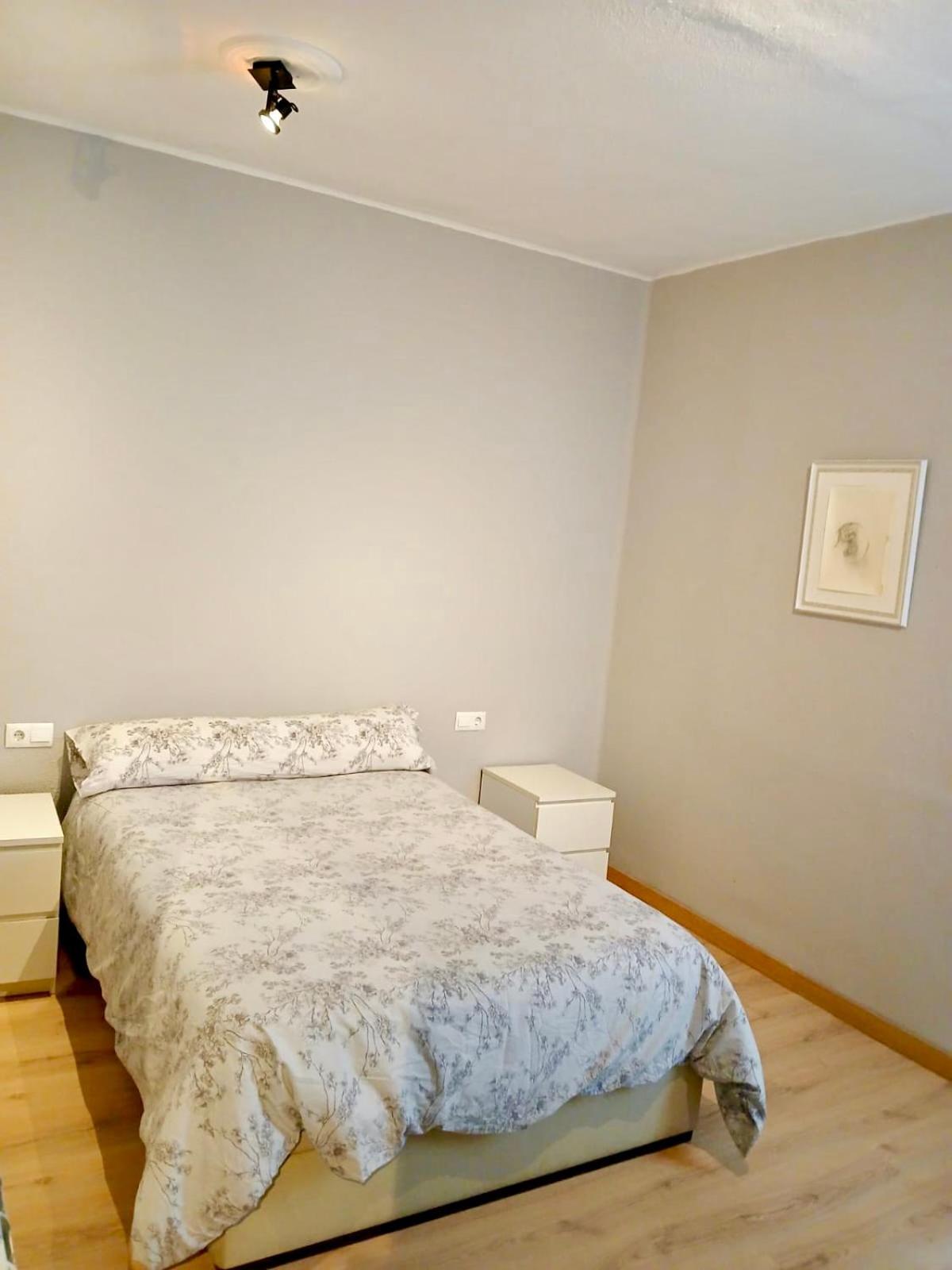 Segundo Antolin Yellow Door Ponferrada Luaran gambar